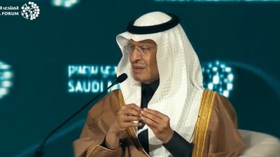 من يصنع التغيير هم من سيستفيد من التغيير ويجب أن نُشعر أنفسنا بأن كل واحد منا هو صانع للتغيير.