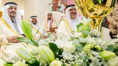 تحت رعاية سمو ولي العهد ونيابة عنه.. أمير منطقة الرياض يتوج الفائزين بكأسي سمو ولي العهد للخيل المنتَجة محليًّا وللإنتاج والمستورد.